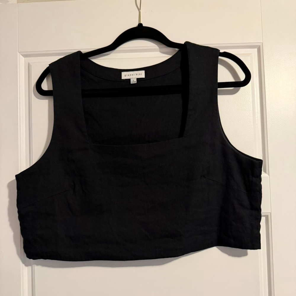 Gianni bini cropped black linen tank